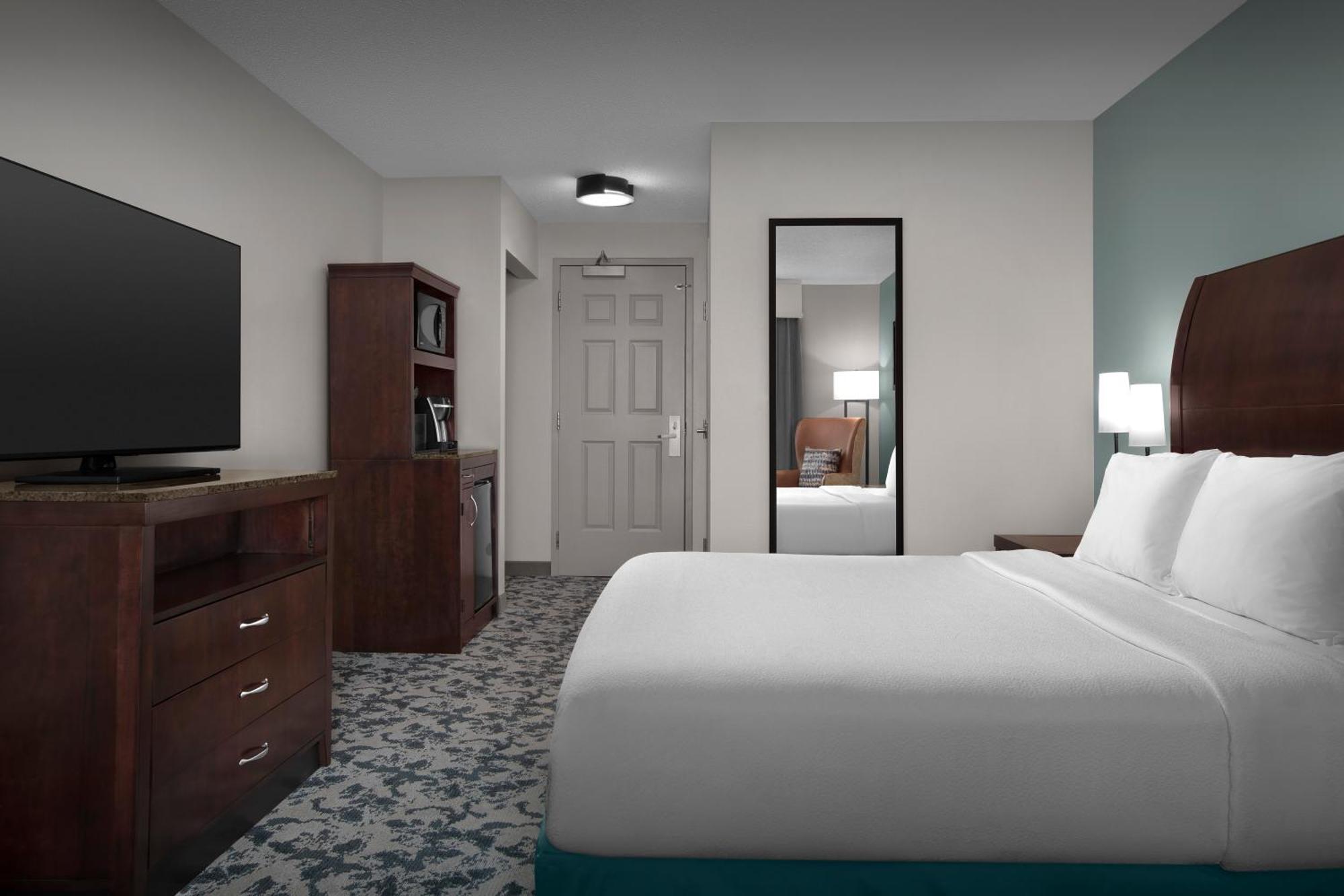 Hilton Garden Inn Denver Highlands Ranch Bagian luar foto